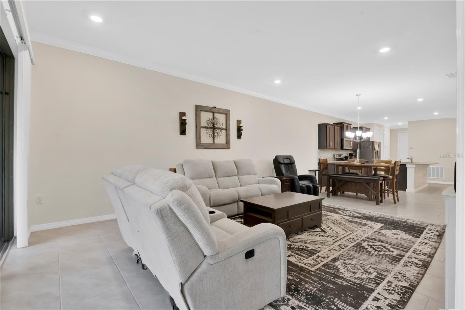 PALMS/SERENOA PH 4 - Residential