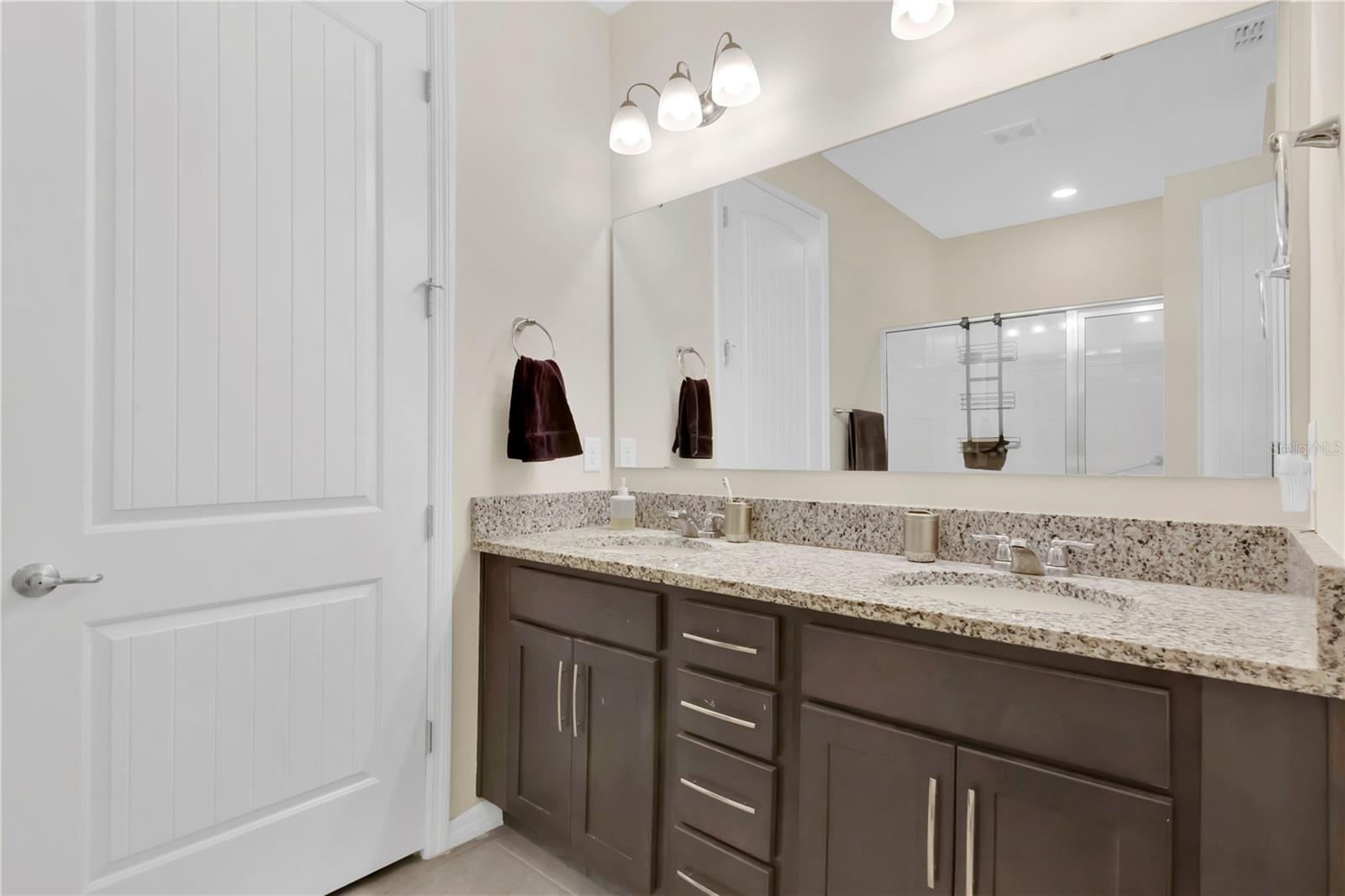 PALMS/SERENOA PH 4 - Residential