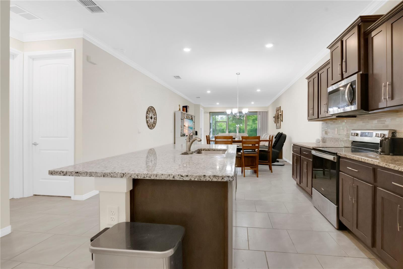 PALMS/SERENOA PH 4 - Residential