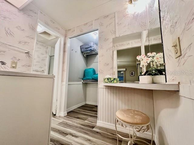 SENATE MANOR - Residential