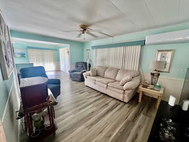 SENATE MANOR - Residential