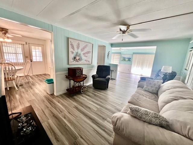 SENATE MANOR - Residential