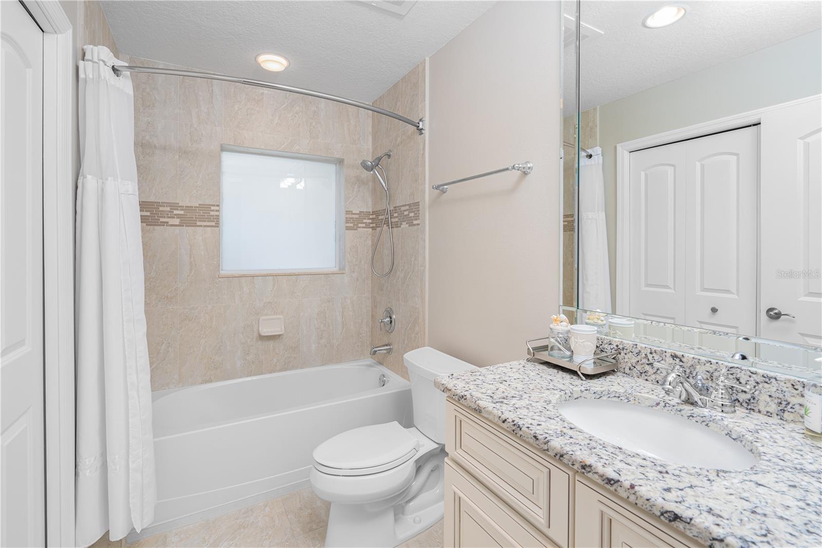 BEACH CLUB OF MADEIRA CONDO - Residential