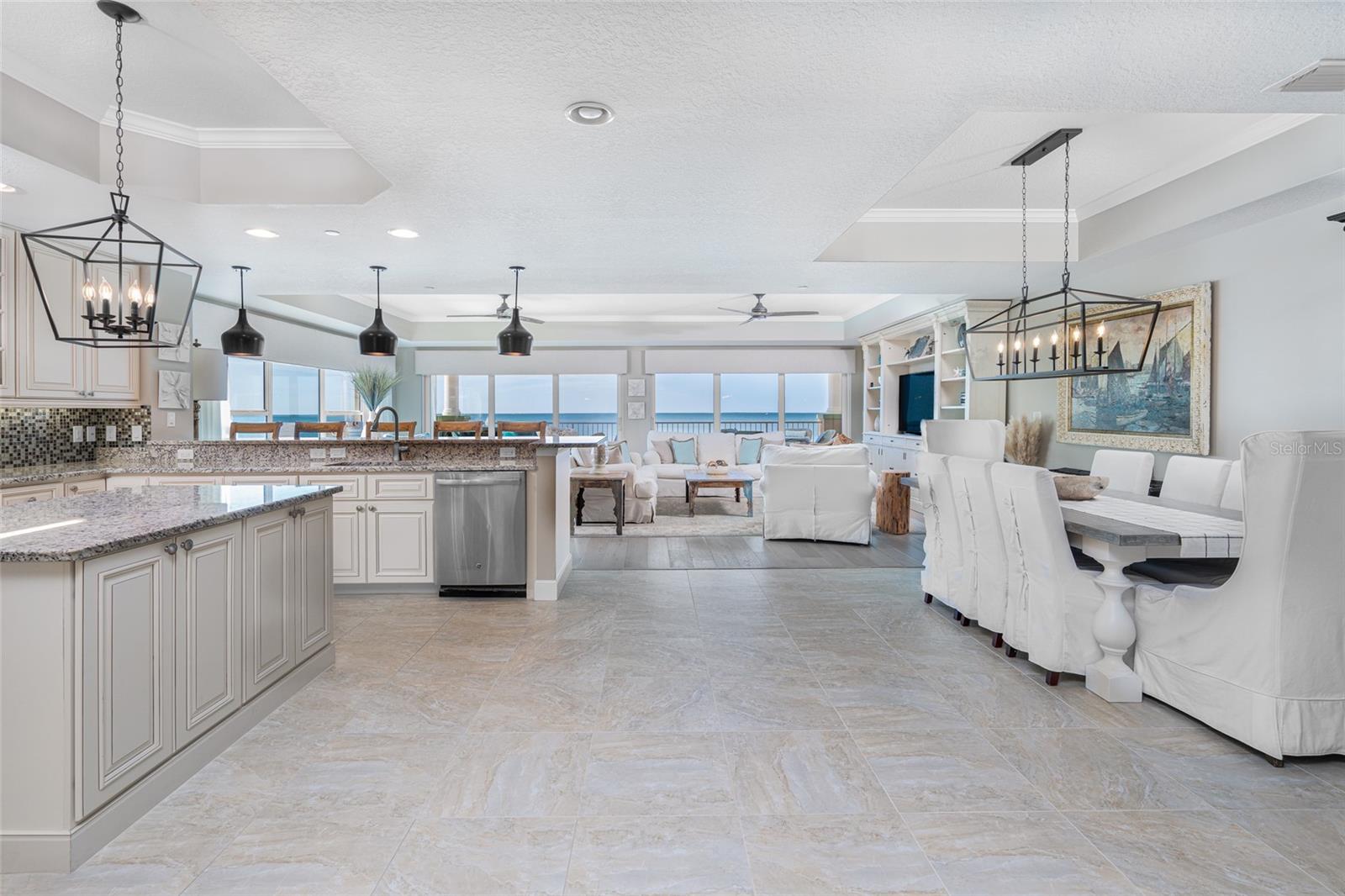 BEACH CLUB OF MADEIRA CONDO - Residential