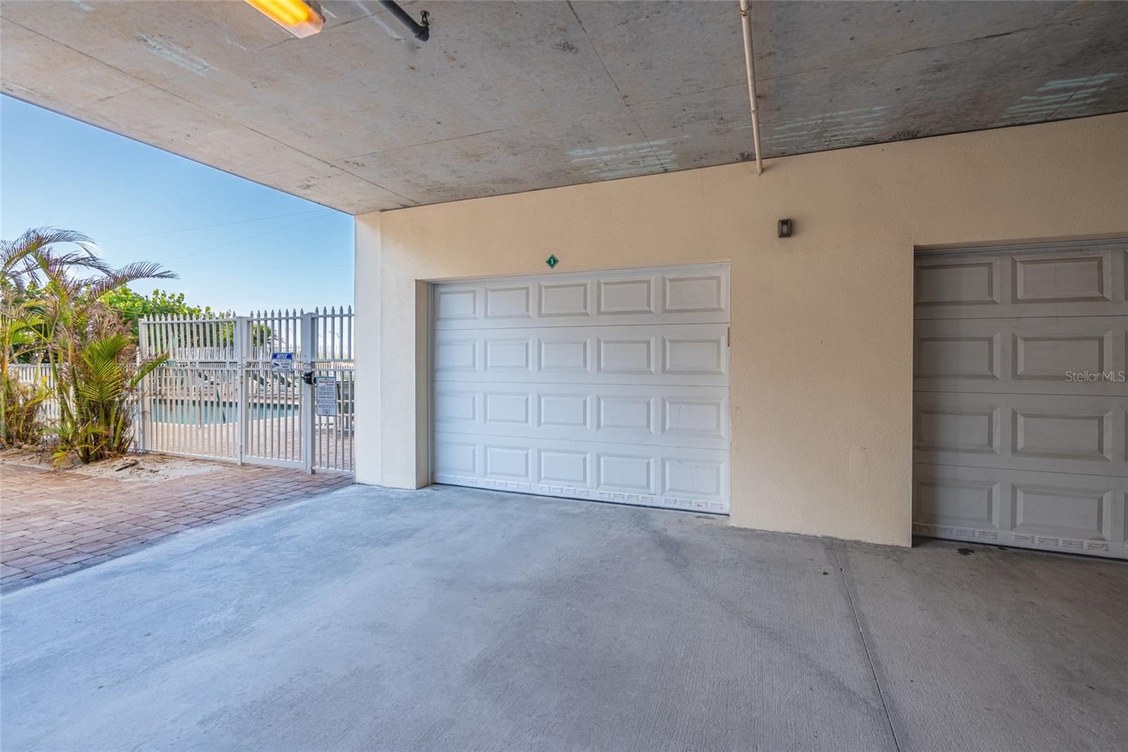 BEACH CLUB OF MADEIRA CONDO - Residential