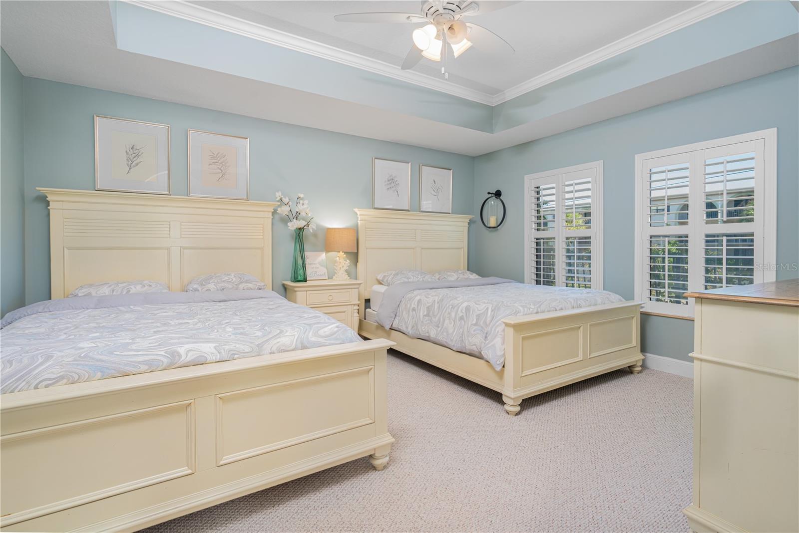 BEACH CLUB OF MADEIRA CONDO - Residential