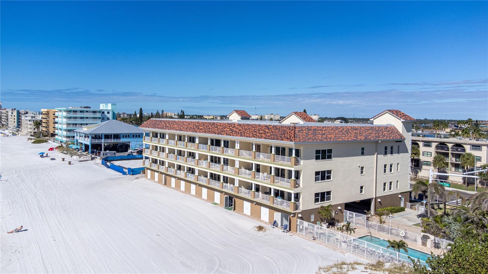 BEACH CLUB OF MADEIRA CONDO - Residential