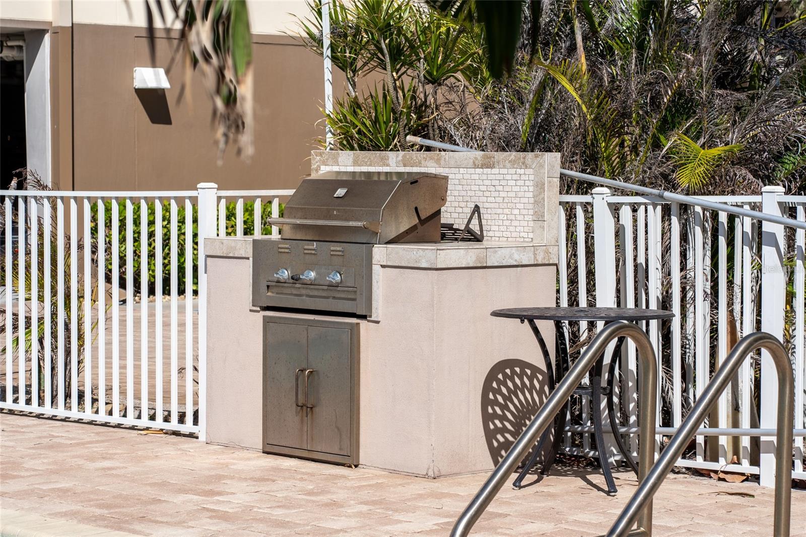 BEACH CLUB OF MADEIRA CONDO - Residential