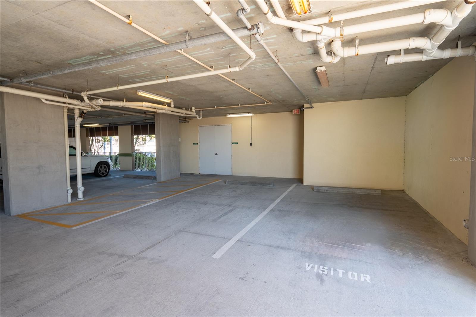 BEACH CLUB OF MADEIRA CONDO - Residential