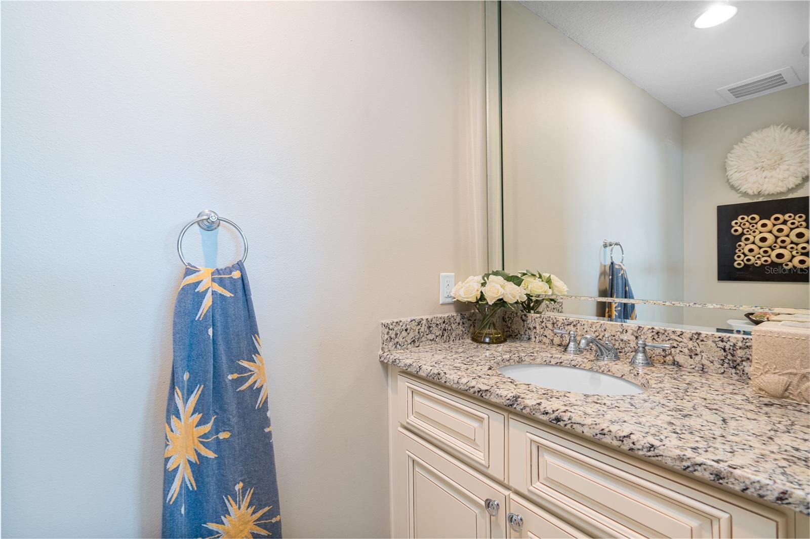 BEACH CLUB OF MADEIRA CONDO - Residential