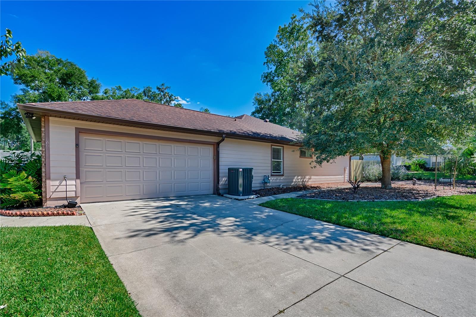EAGLE POINT CLUSTER PH 1 - Residential