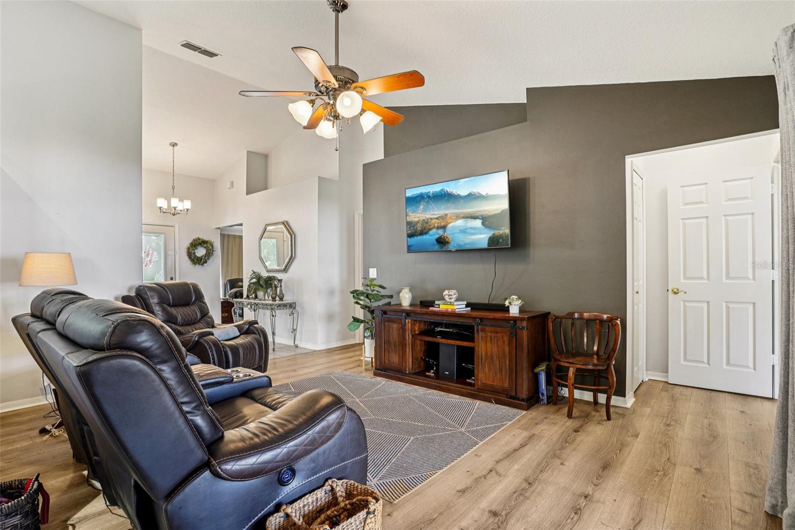 GREATER GROVES PH 03 TR A B - Residential