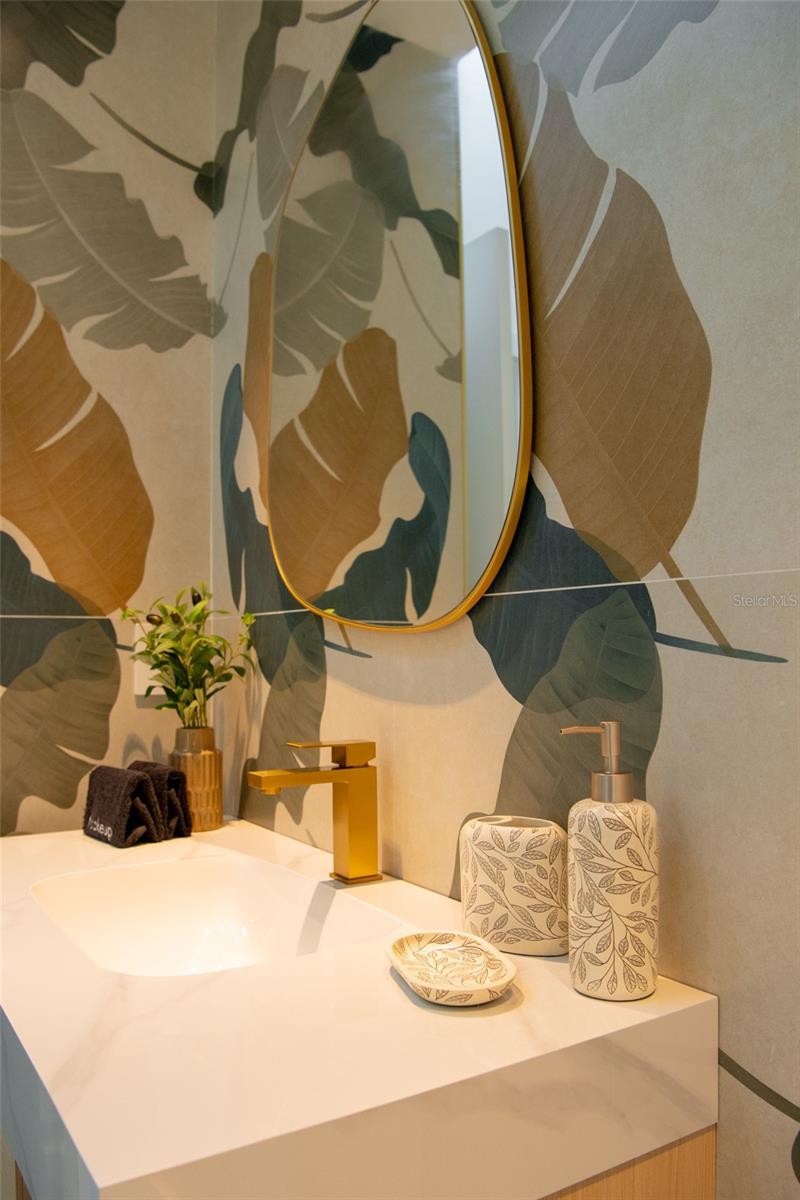 VENICE GARDENS SEC 3 - Residential Lease