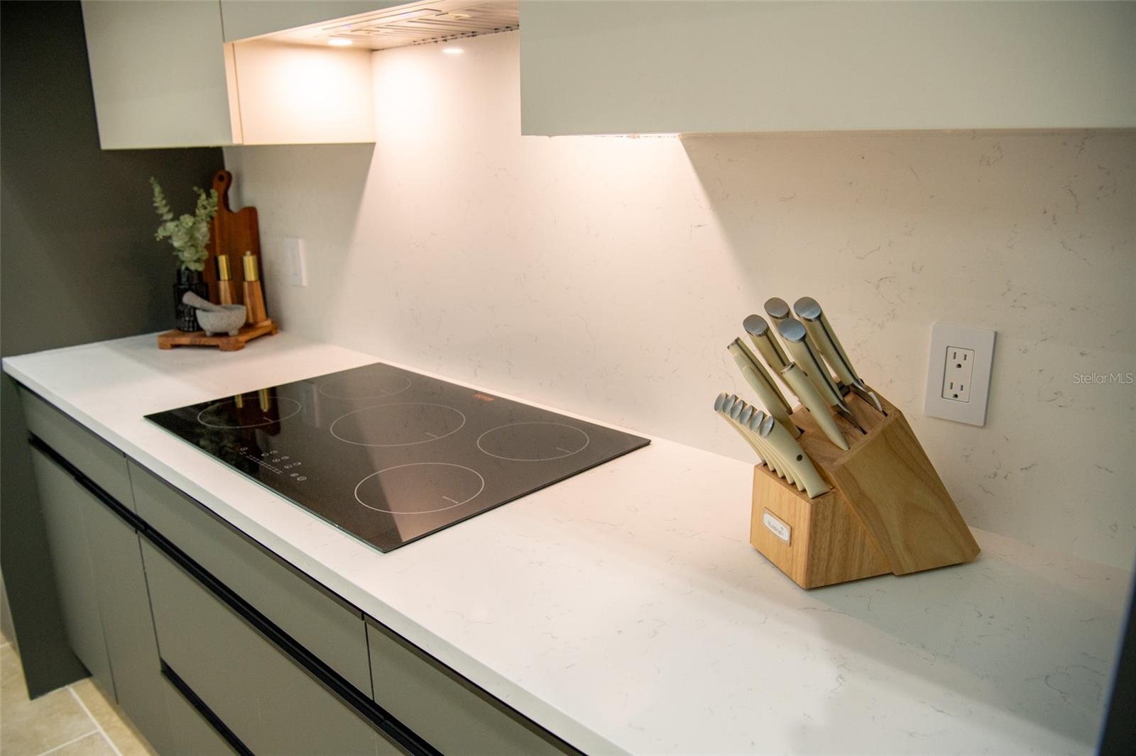 VENICE GARDENS SEC 3 - Residential Lease