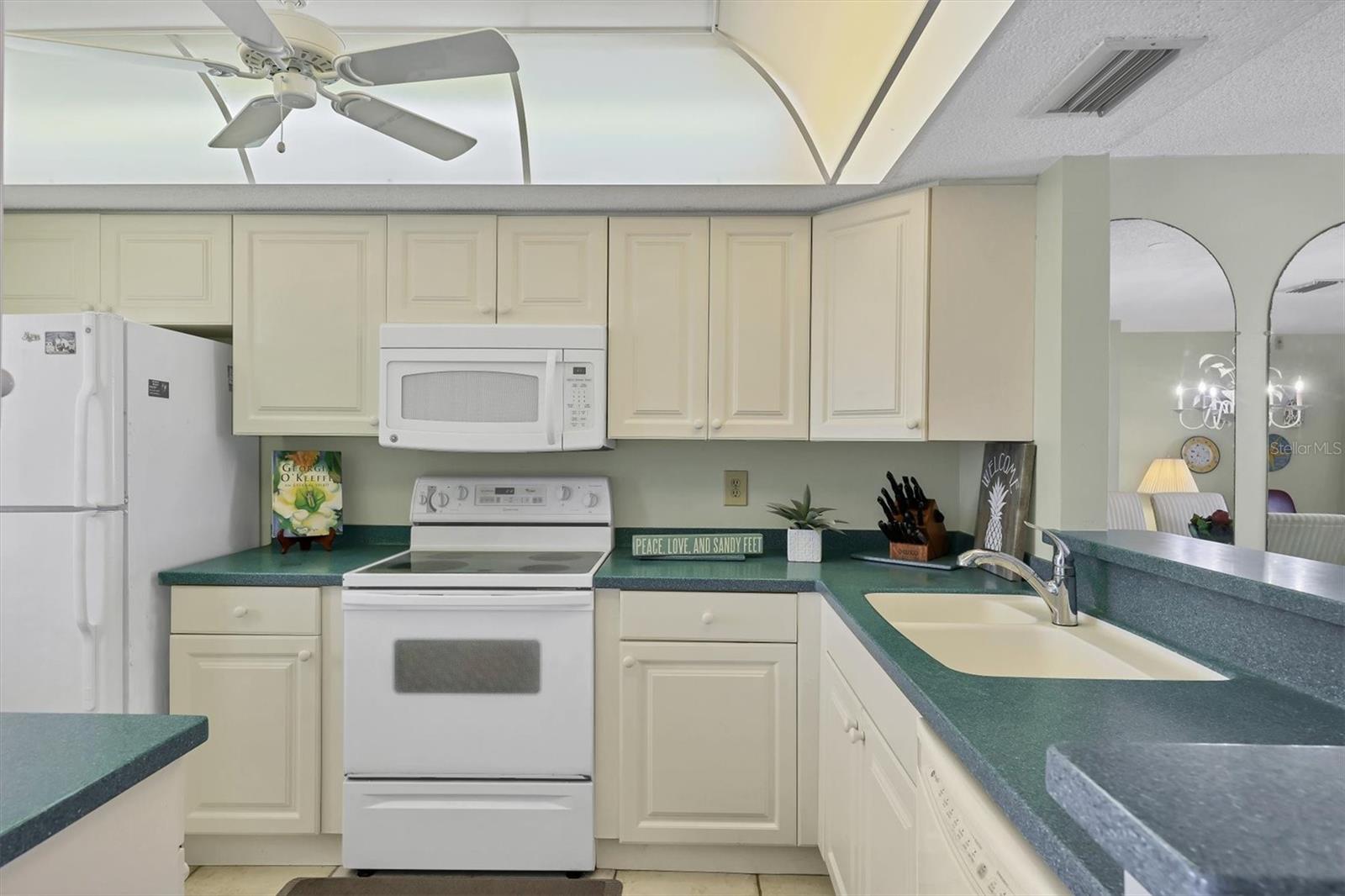 SUNRISE COVE SEC 4 - Residential