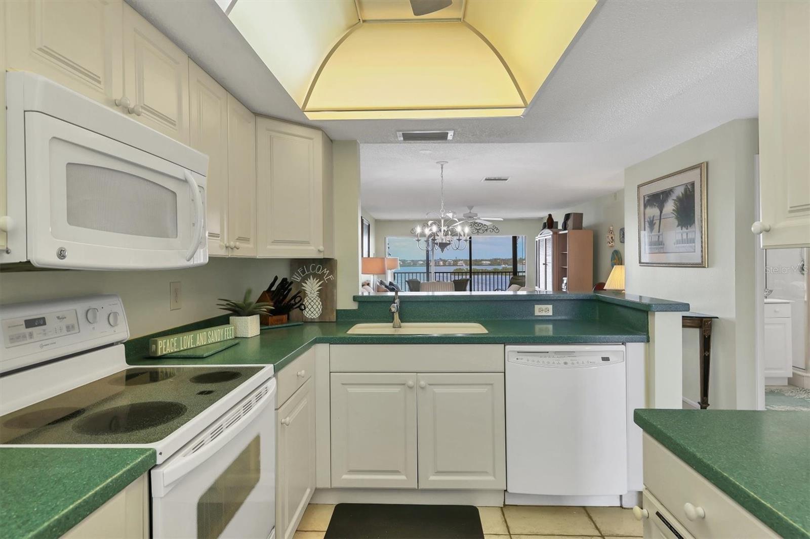 SUNRISE COVE SEC 4 - Residential