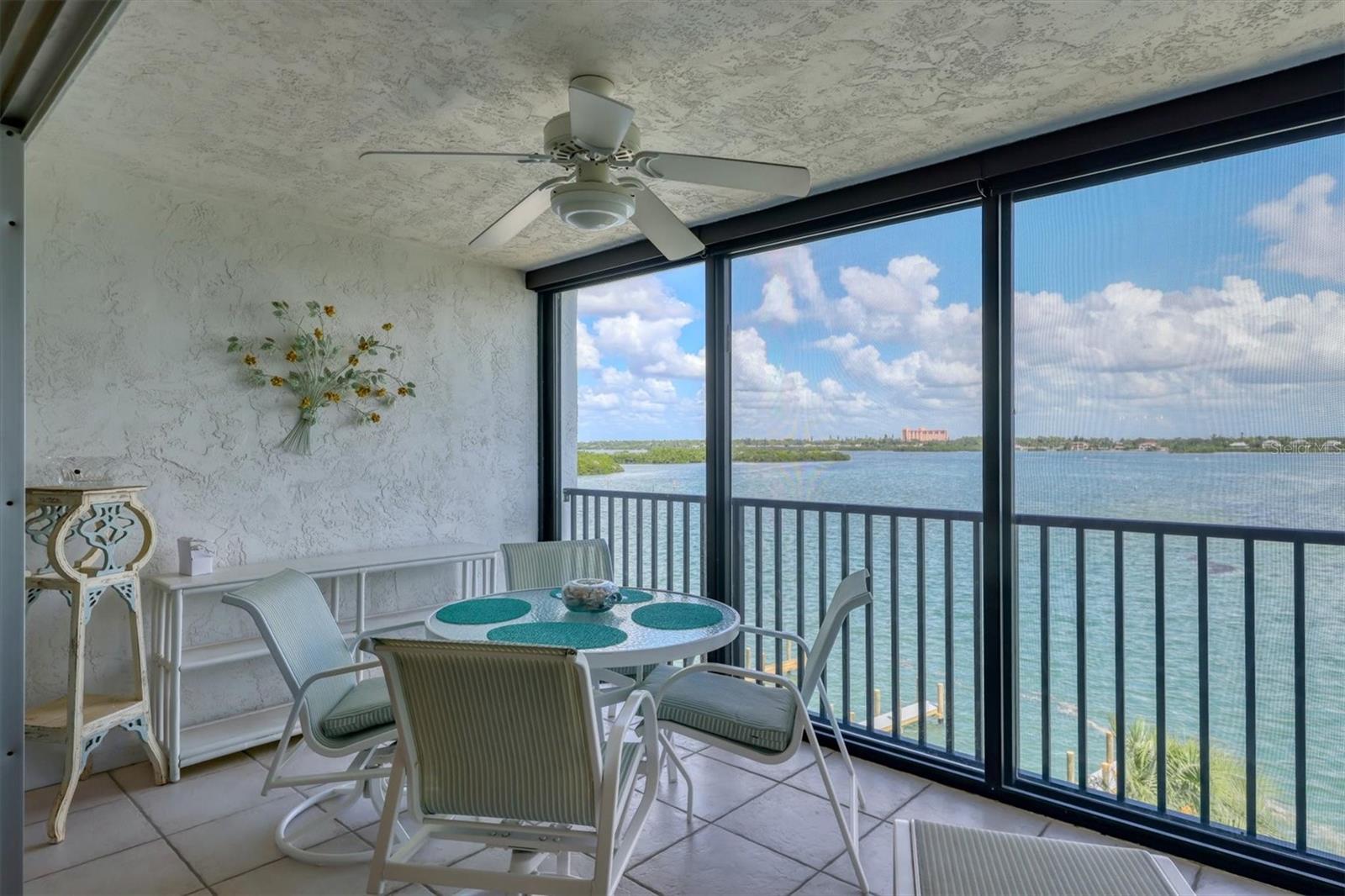 SUNRISE COVE SEC 4 - Residential