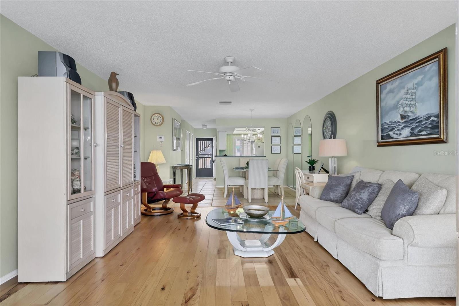 SUNRISE COVE SEC 4 - Residential