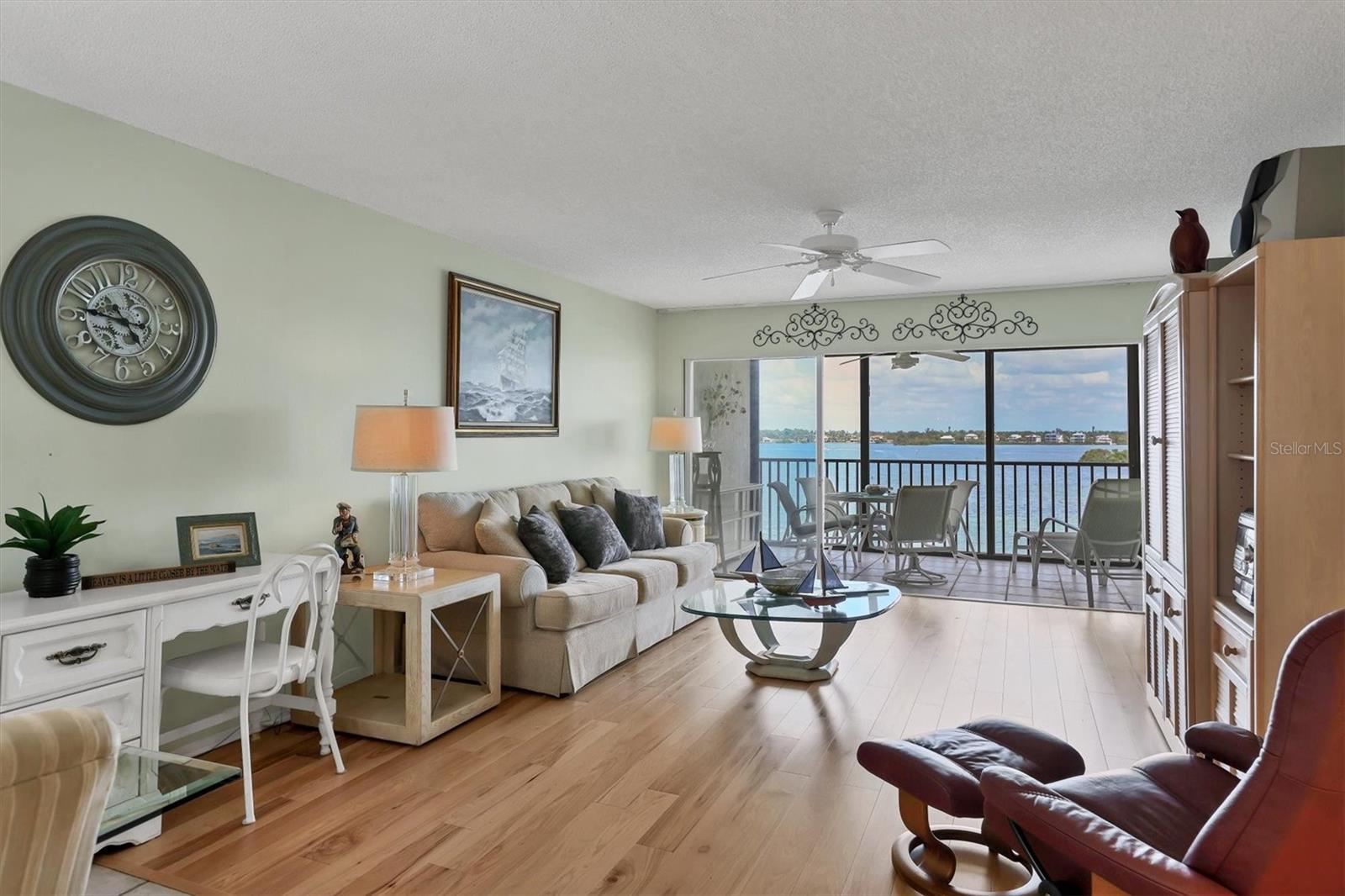 SUNRISE COVE SEC 4 - Residential