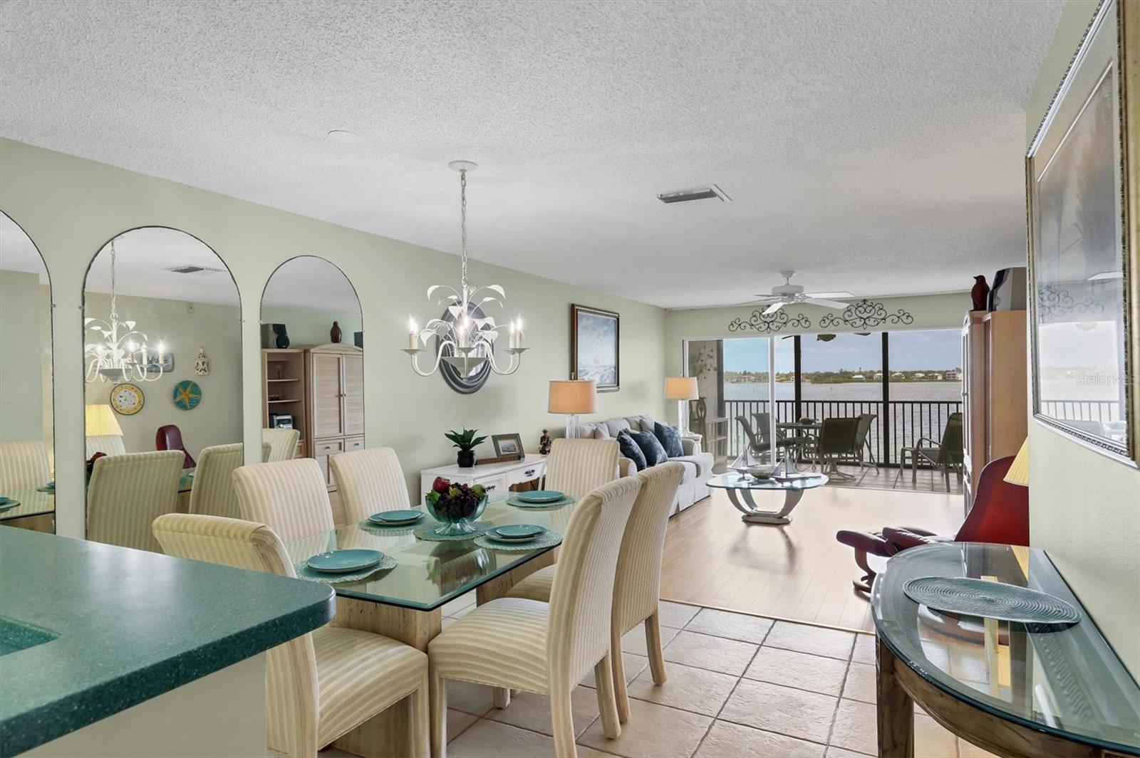 SUNRISE COVE SEC 4 - Residential