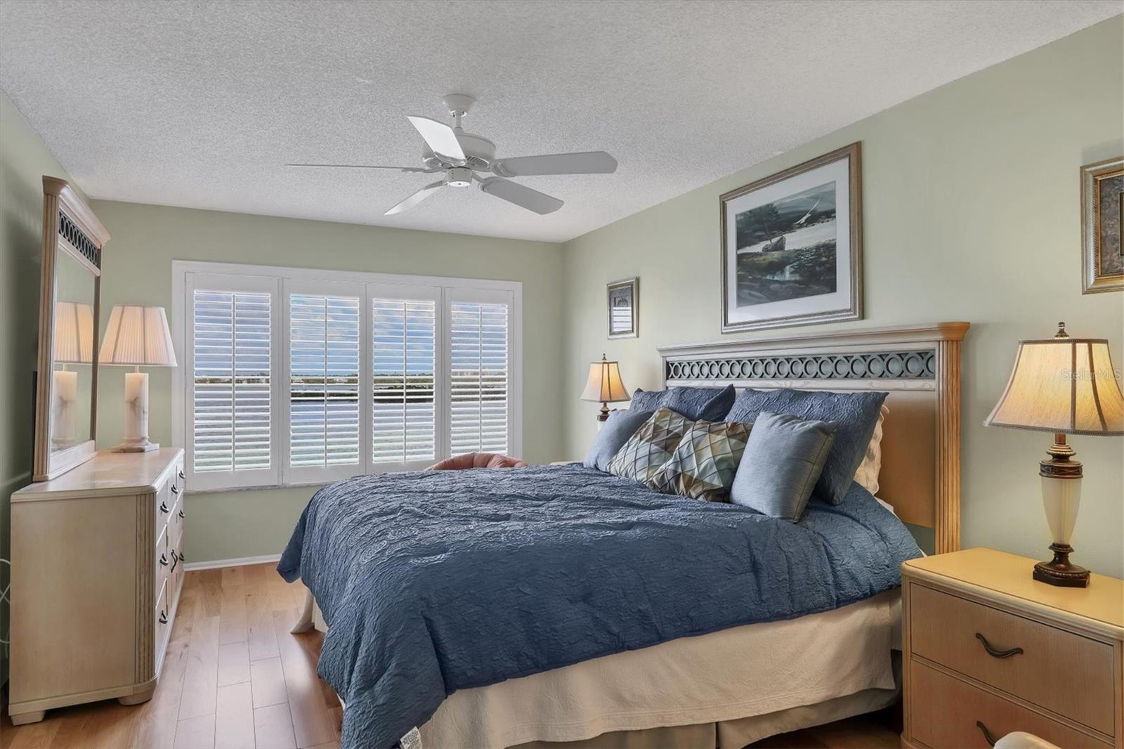 SUNRISE COVE SEC 4 - Residential