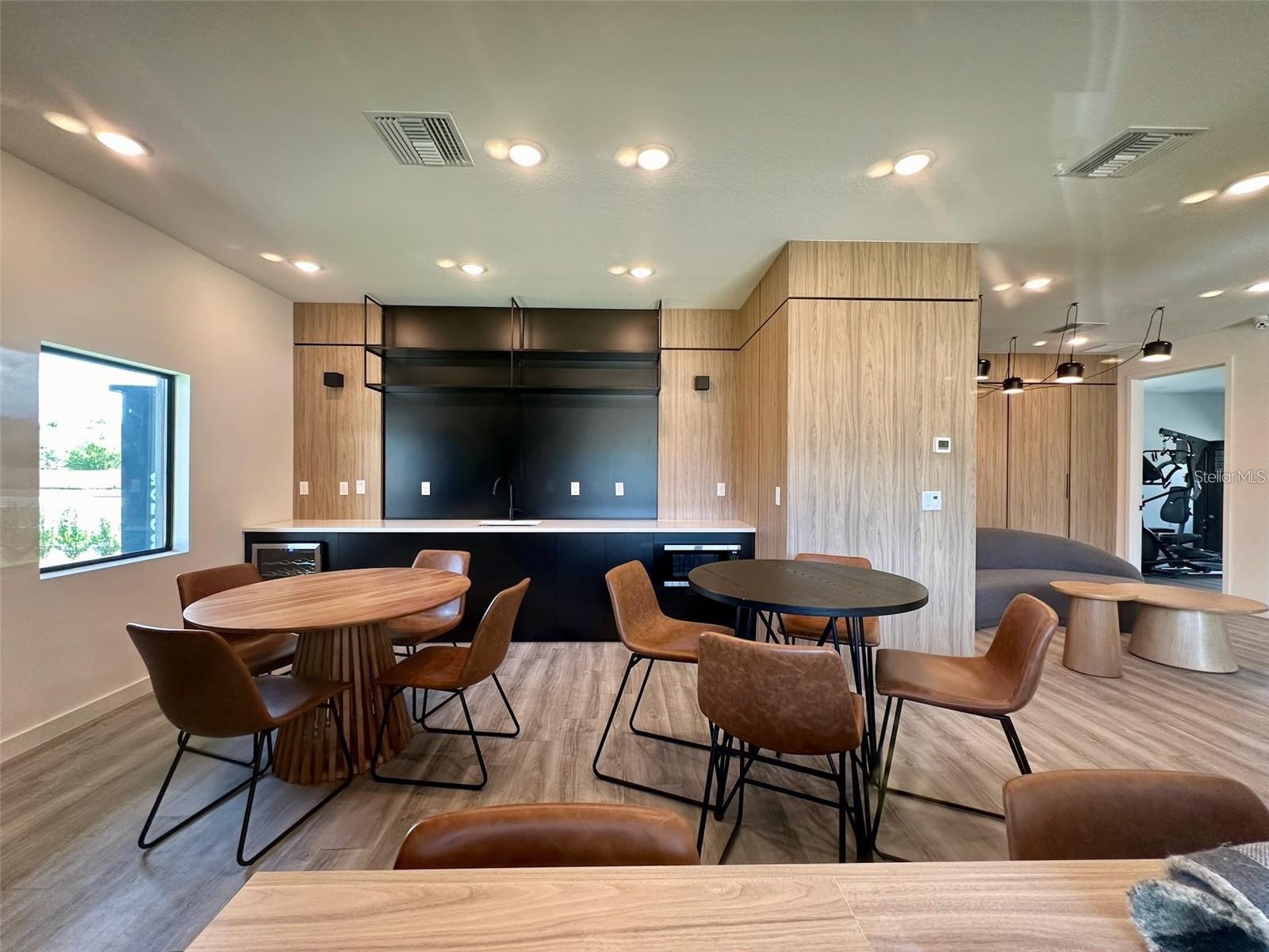 THE HUB - Residential