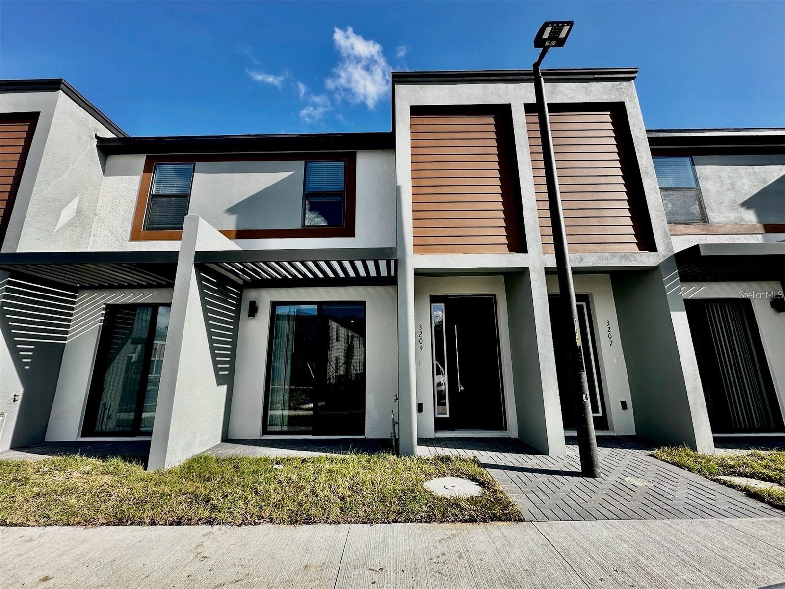 THE HUB - Residential