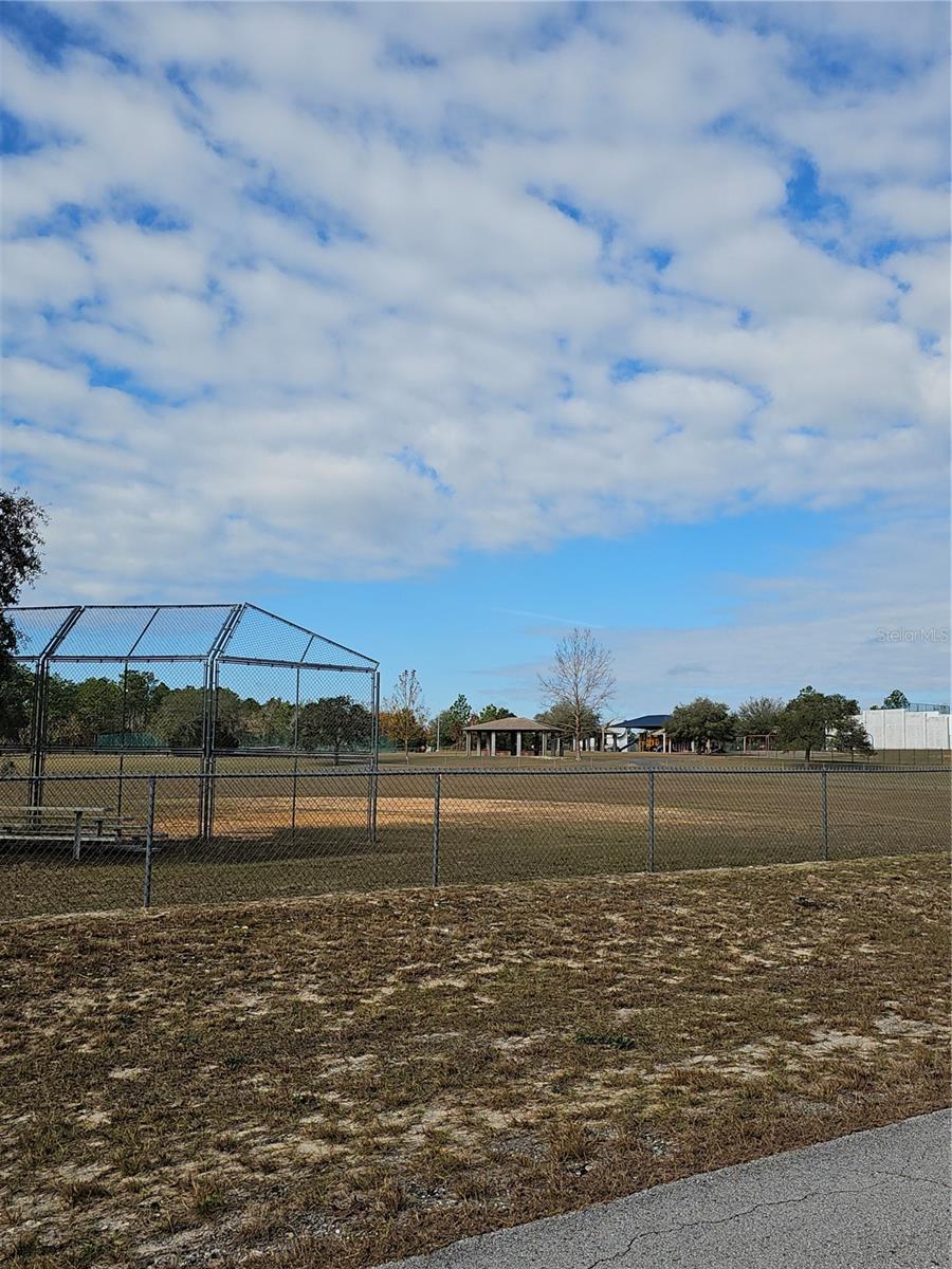 RAINBOW LAKES ESTATES - Land