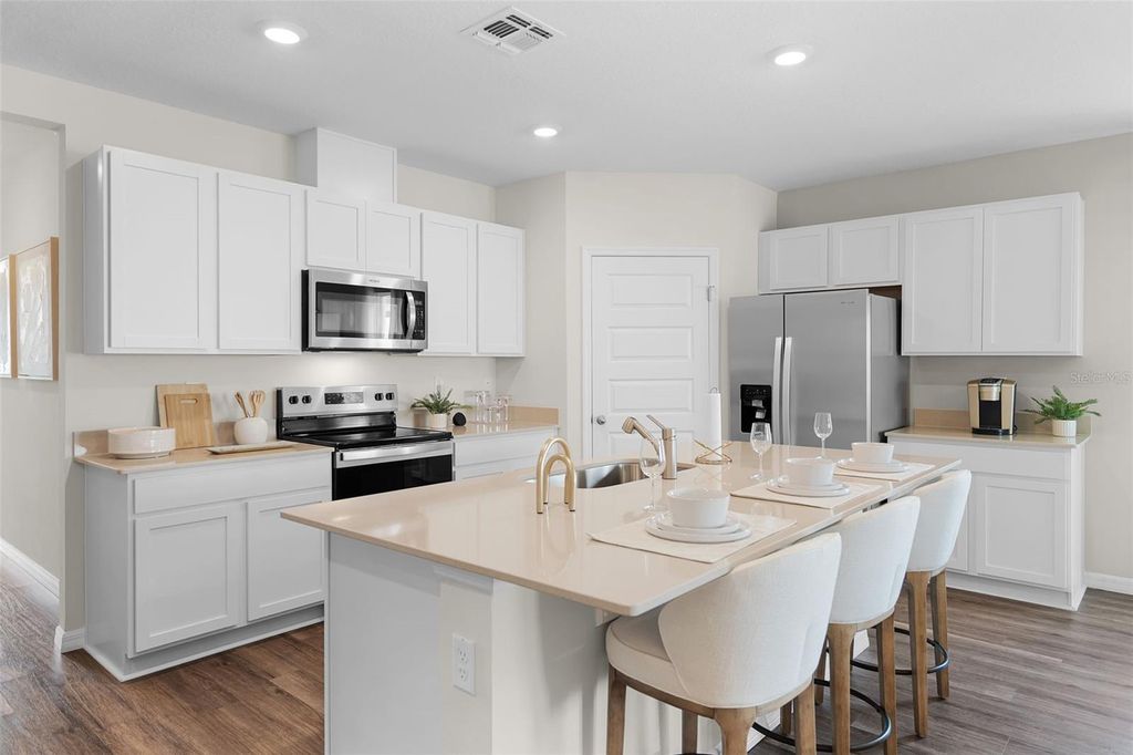 Photo of 4472 Yaupon Holly Way, Lakeland, FL 33811 (MLS # O6380213)