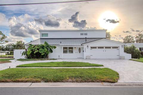 Photo of 5400 Denver Street NE, St Petersburg, FL 33703 (MLS # TB8531593)