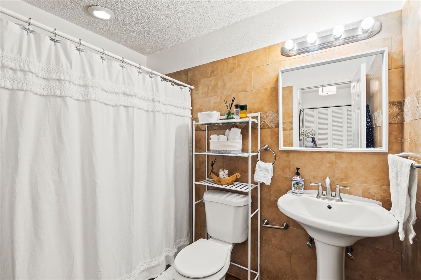 CORTEZ OF CARROLLWOOD A CONDOM - Residential Lease