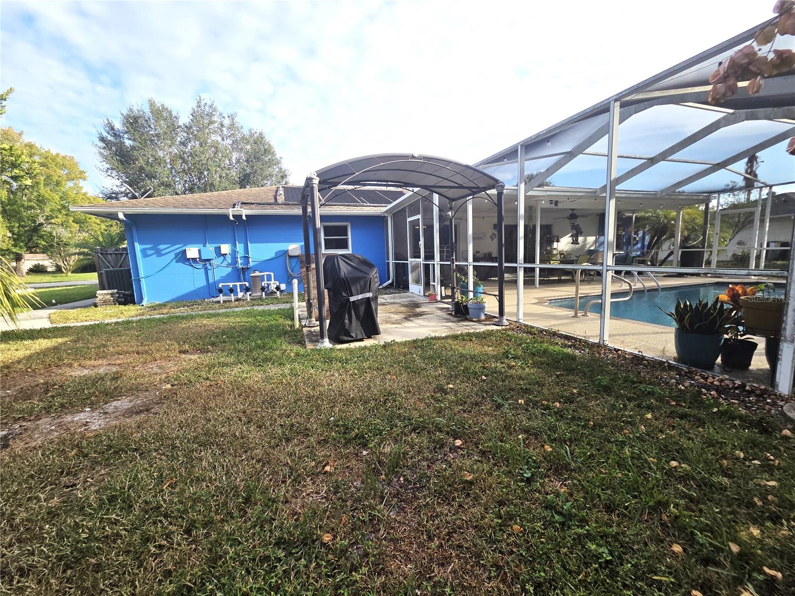 SPRING HILL - Residential