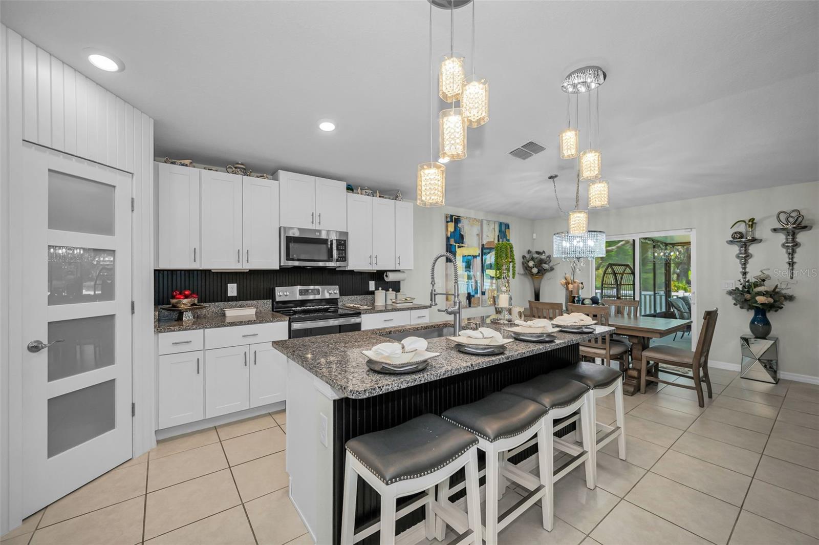 ABBOTT SQUARE PH 2 - Residential