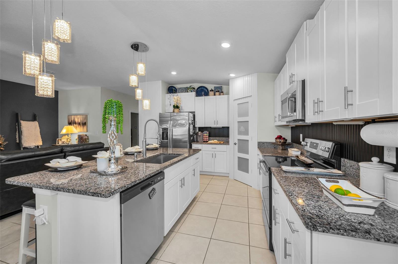 ABBOTT SQUARE PH 2 - Residential