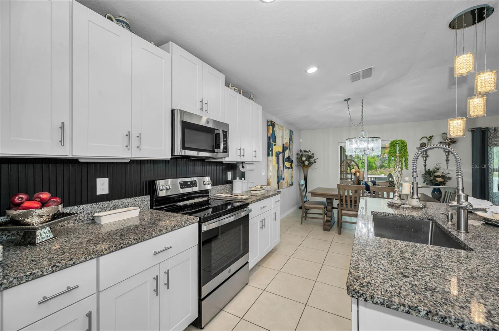 ABBOTT SQUARE PH 2 - Residential