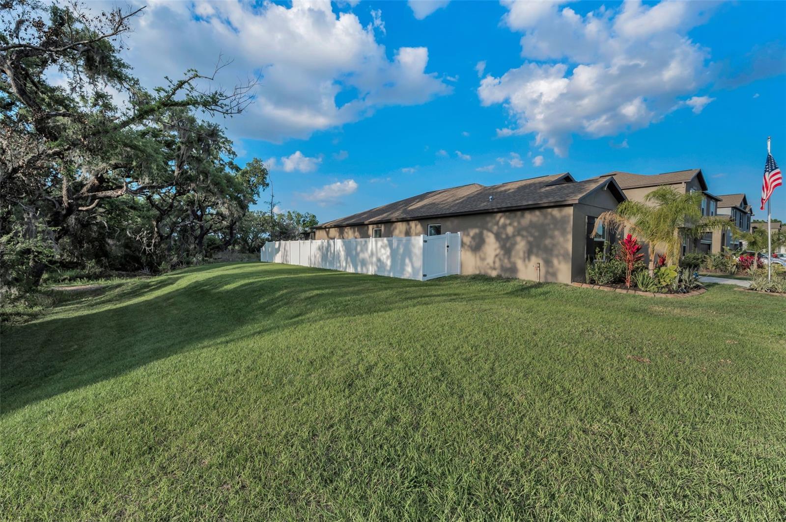 ABBOTT SQUARE PH 2 - Residential