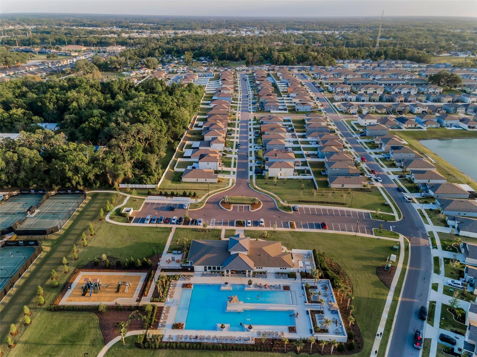 ABBOTT SQUARE PH 2 - Residential