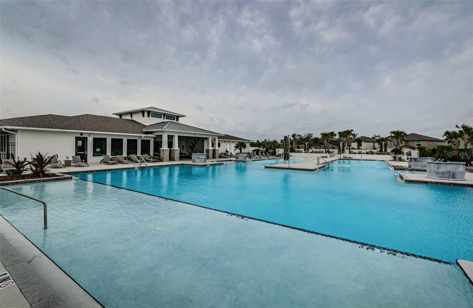 ABBOTT SQUARE PH 2 - Residential