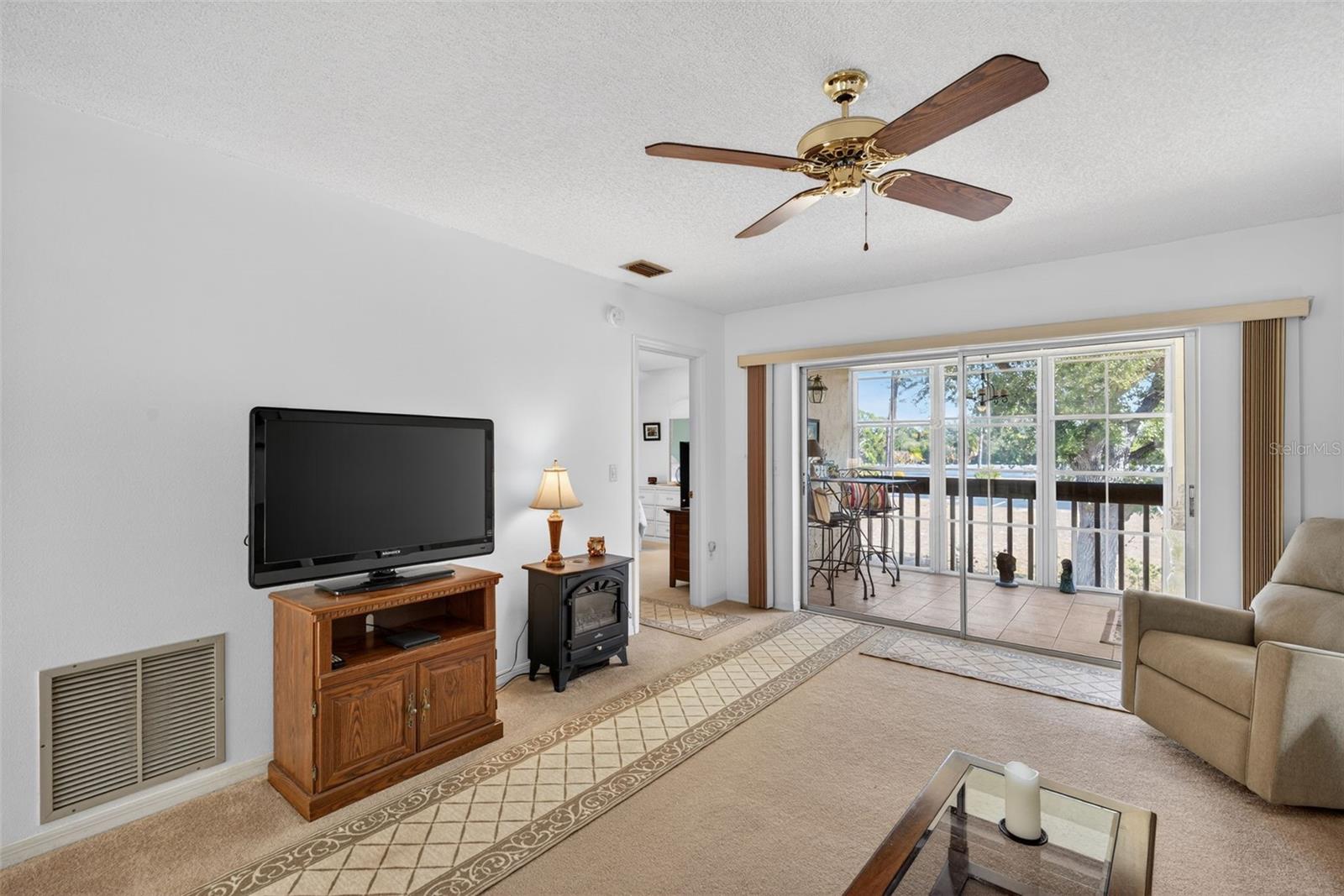 6699 SAN CASA DRIVE L8