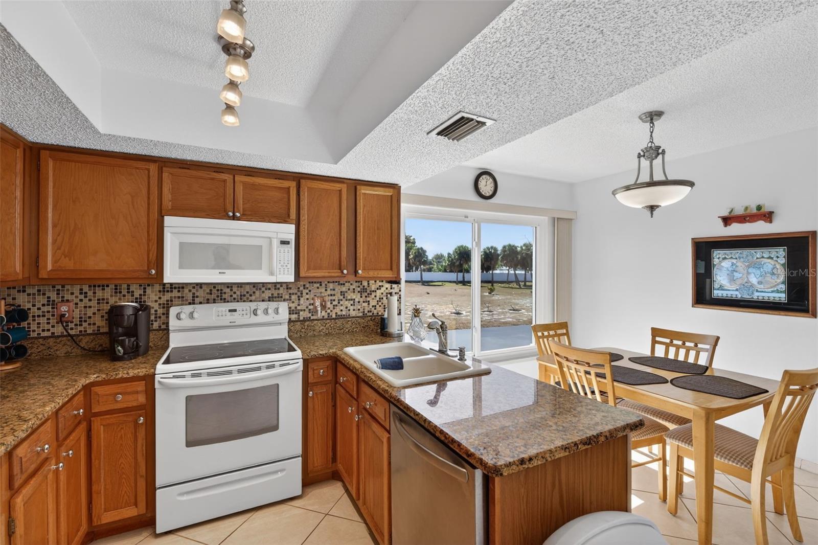 WATERS EDGE PH 01 BLDG L - Residential