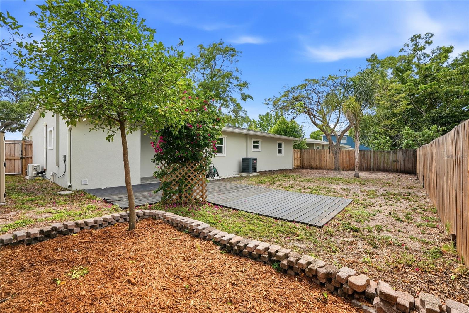 GANDY BLVD PARK 3RD ADD - Residential