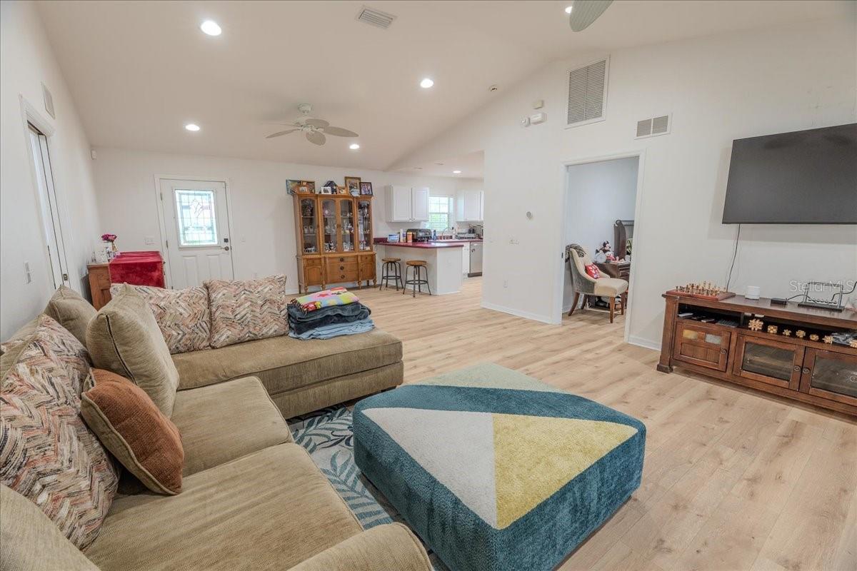 SAN ANGELA GARDENS - Residential