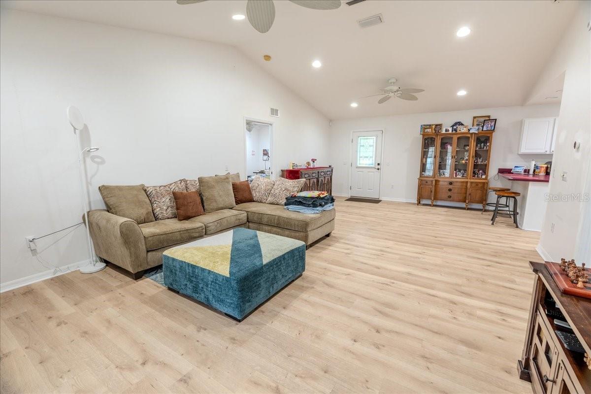 SAN ANGELA GARDENS - Residential