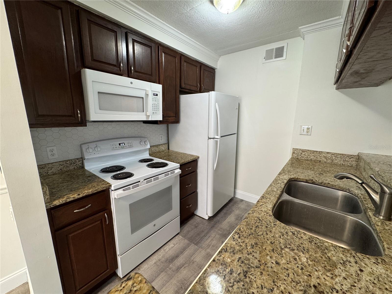 5306 W KENNEDY BOULEVARD 112