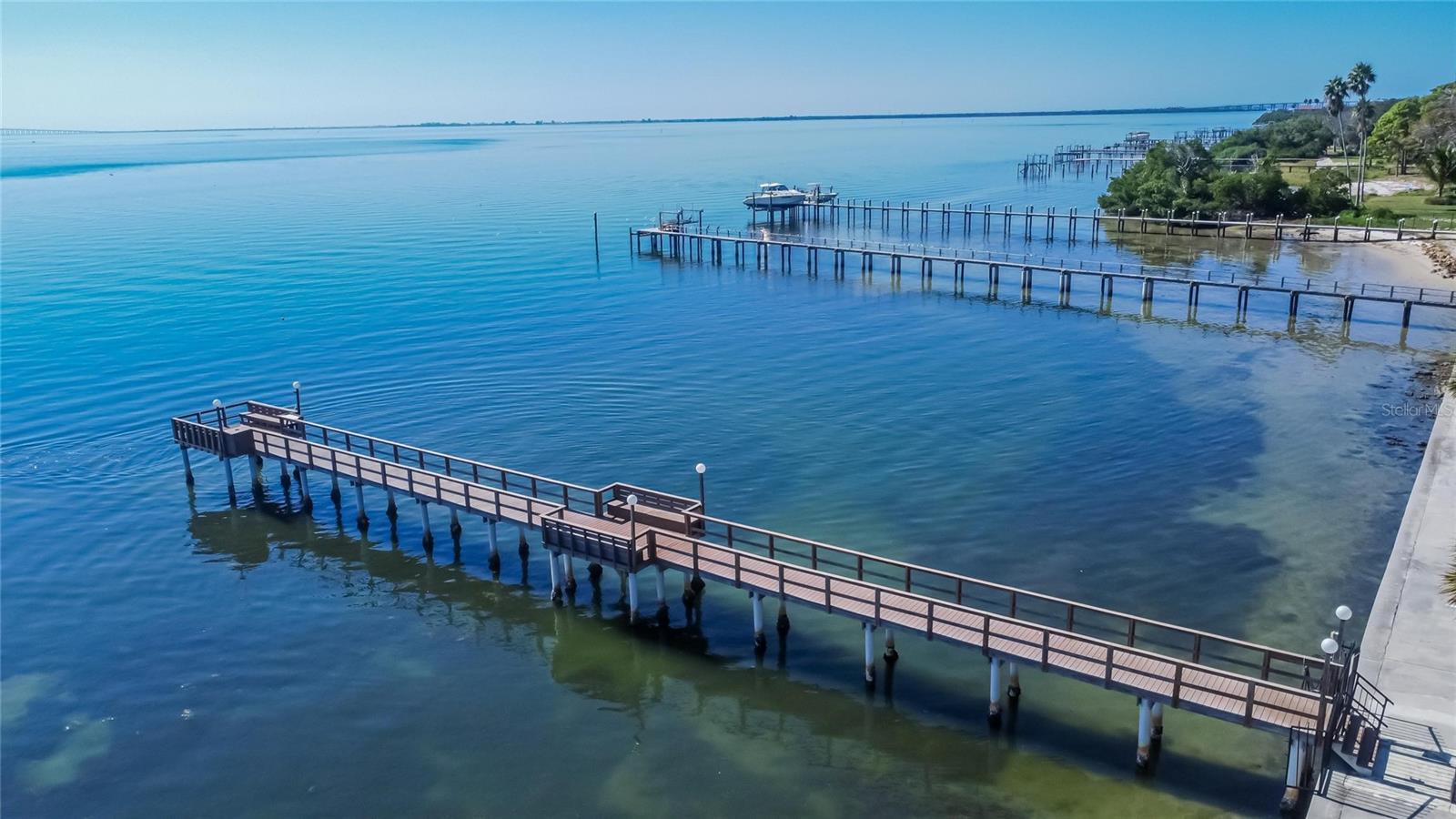 VELVET CLOAKE CONDO - Residential Lease