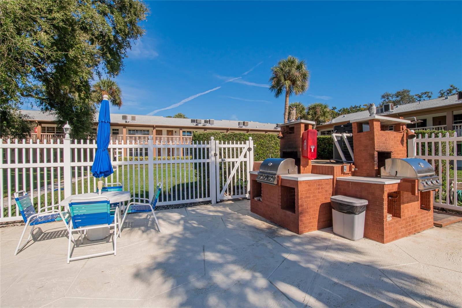 VELVET CLOAKE CONDO - Residential Lease