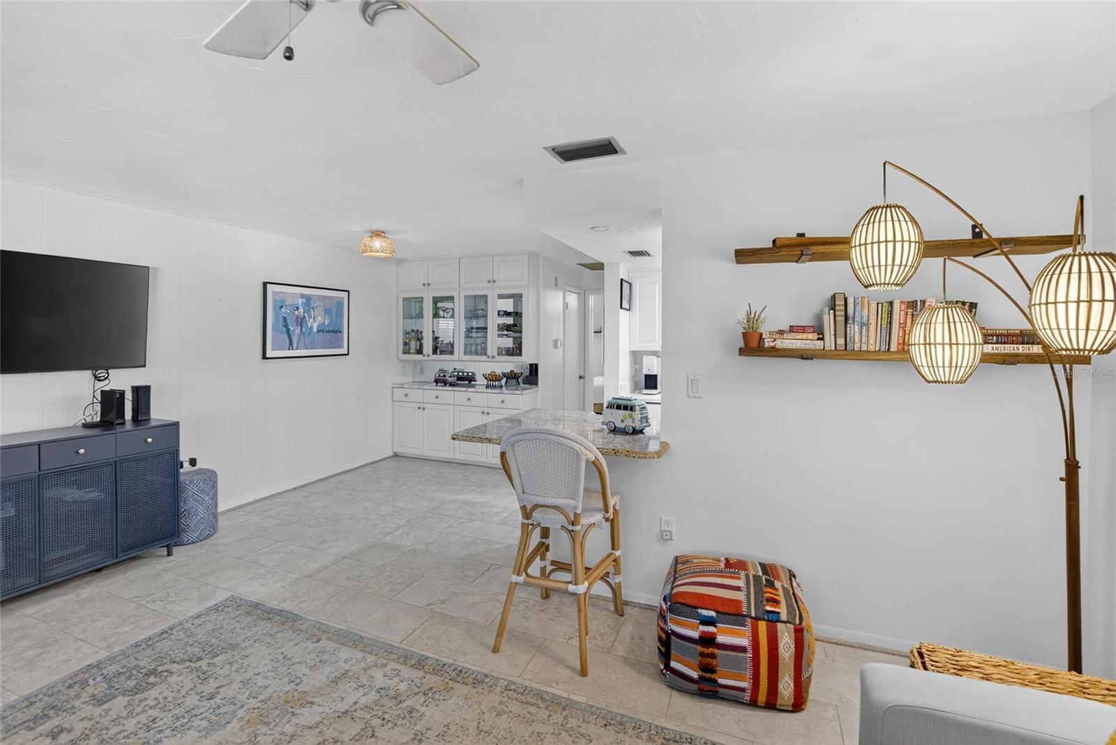 VELVET CLOAKE CONDO - Residential Lease