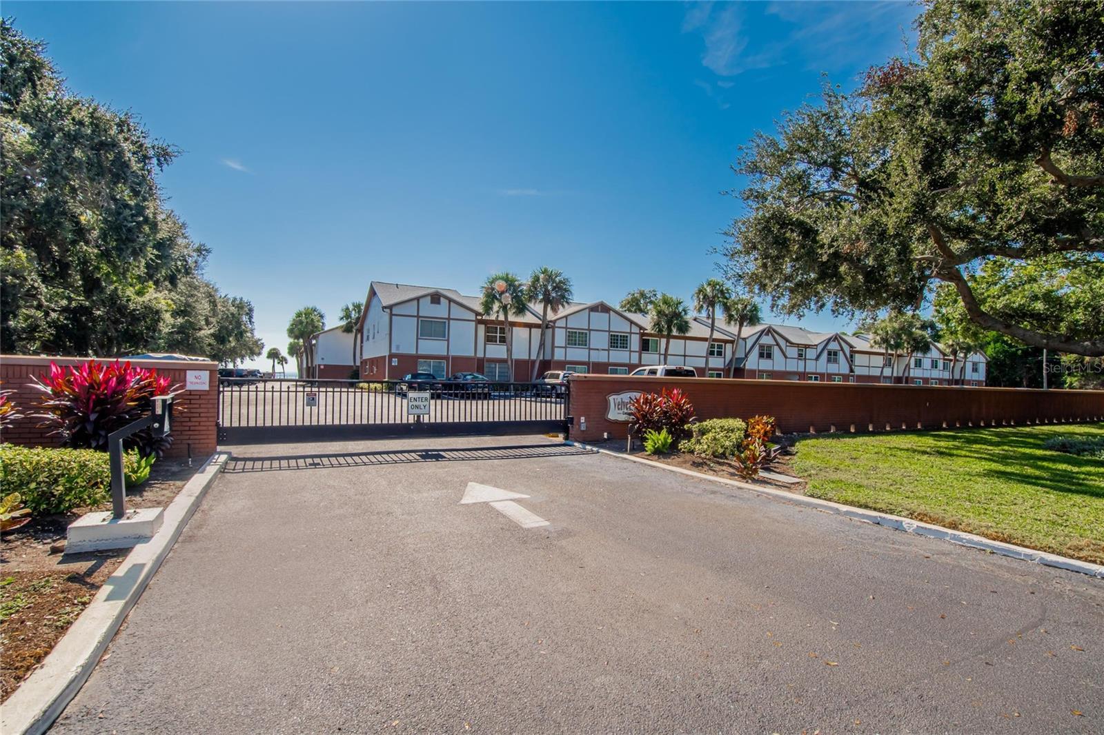 VELVET CLOAKE CONDO - Residential Lease