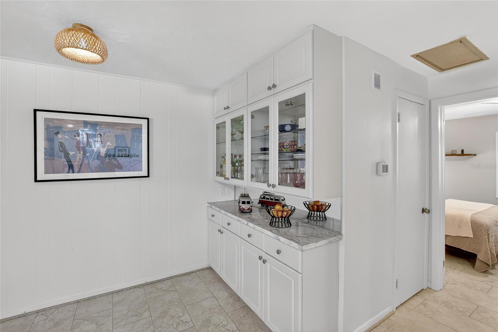 VELVET CLOAKE CONDO - Residential Lease