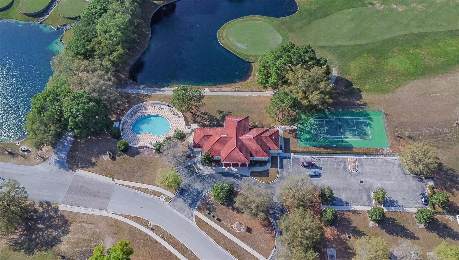 SHERMAN HILLS - Residential Lease